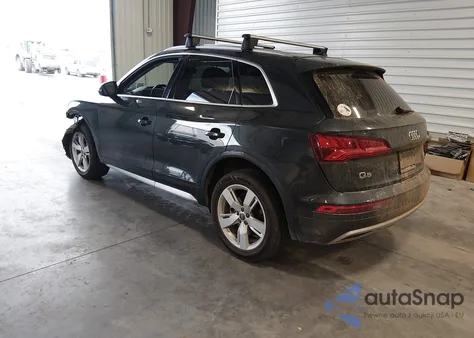 2018 Audi Q5 2.0T Premium/2.0T Tech Premium z USA, uszkodzony, nr VIN WA1BNAFY0J2064973